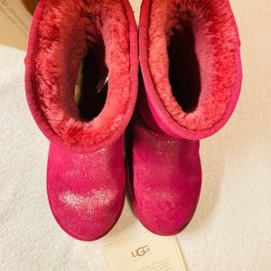 Uggs Retro Limited Edition Hot Pink